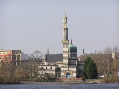 Das als Moschee verkleidete Dampfmaschinenhaus