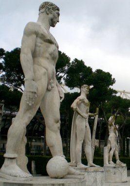 Sportler Statuengruppe im Stadio dei Marmi