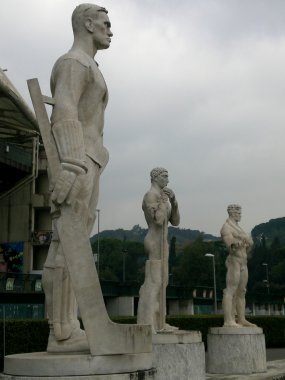 Sportler Statuengruppe im Stadio dei Marmi