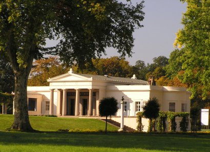 Schloss Charlottenhof Gartenansicht