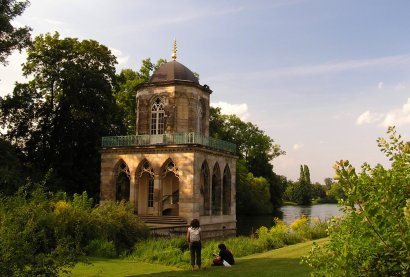 die Gotische Bibliothek am Heiligen See