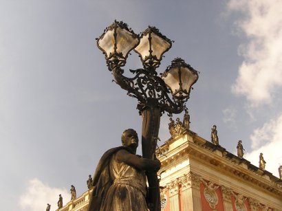 Laterne vor dem Neuen Palais