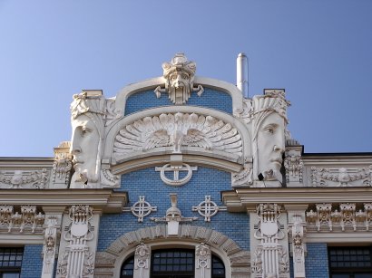 Detailaufnahme Jugendstilfassade in der Elizabetes Iela