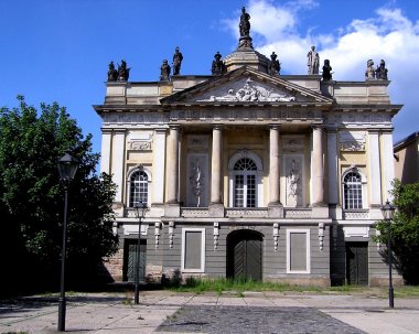 Kopfbau des ehemaligen
"Langen Stalls"